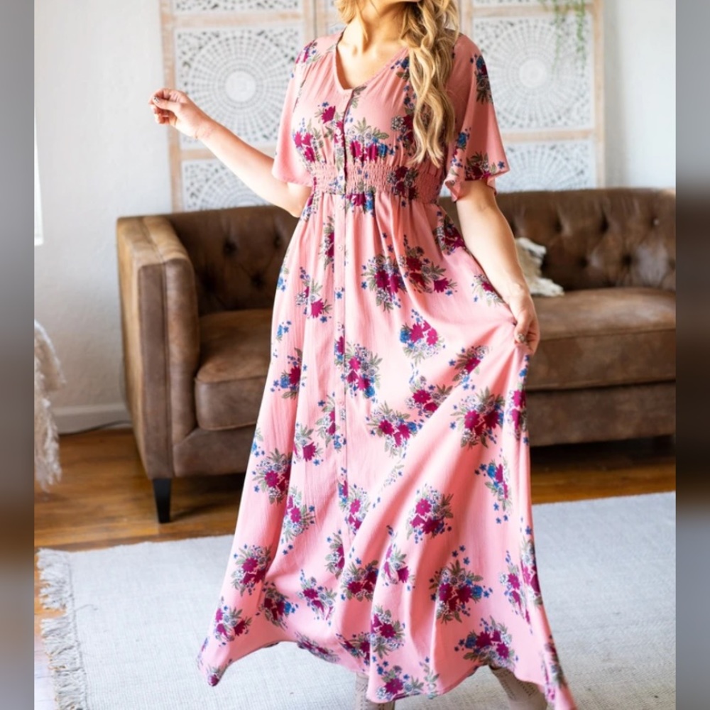 ⭐️ Wren & Ivory Mauve Floral Hamptons Maxi